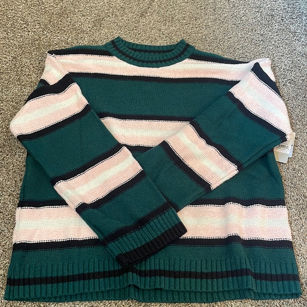 BP. Sweater